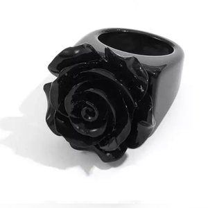 "Black Rose" Acrylic ring💓